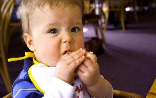 亲子吃瓜搞笑瞬间,笑料百出瞬间大盘点  第1张